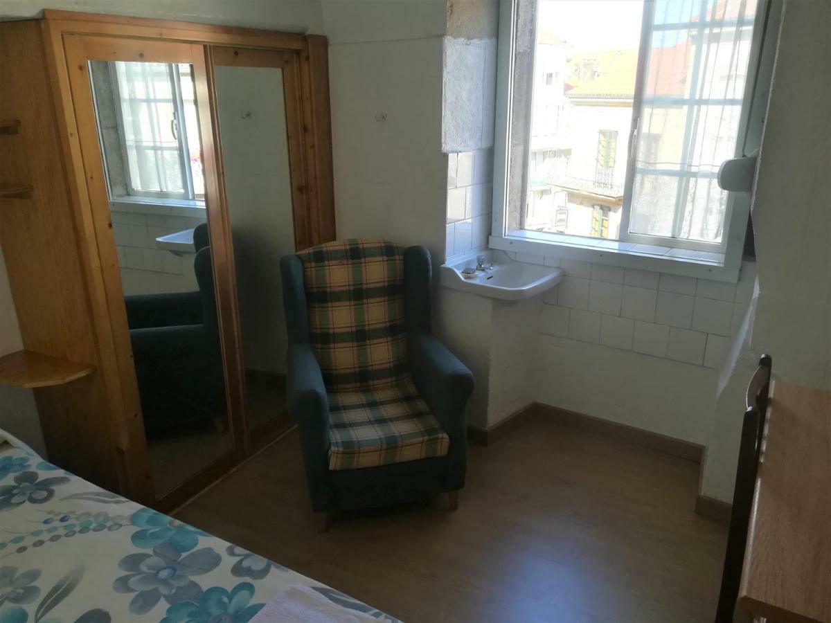 Pension Residencia Universitaria Rey Apartment Santiago de Compostela Exterior photo